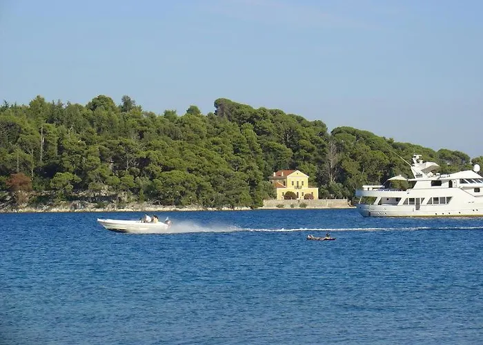 Akti Nydri (Lefkada)