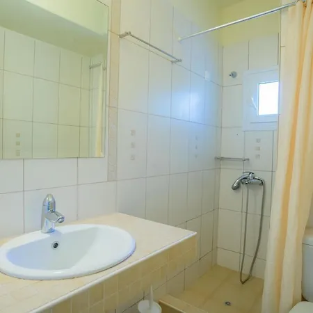 Apartament Akti *