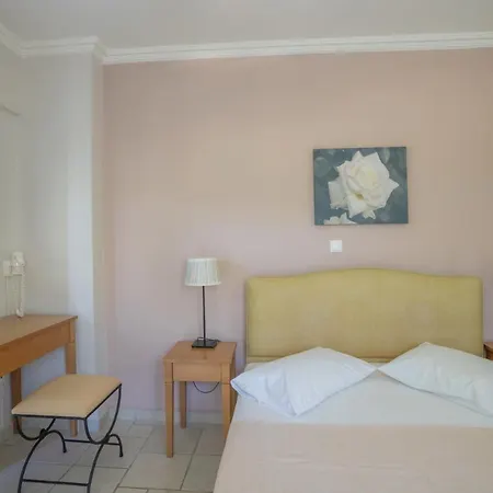 Apartament Akti *